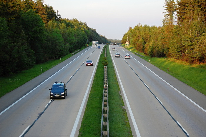 Új elektronikus autópályadíj-rendszert vezet be Szlovénia 