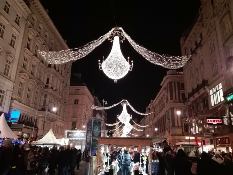 Bulinegyeddé vált Bécs belvárosa szilveszter éjjel 