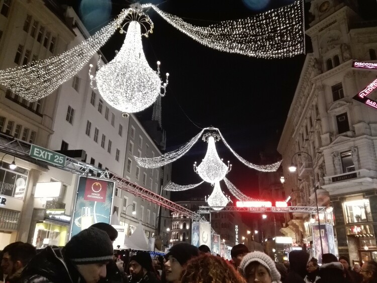 Bulinegyeddé vált Bécs belvárosa szilveszter éjjel 