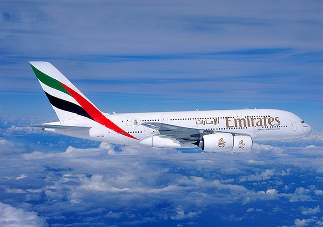 Ez a gép akár 600 utast is szállít - megérkezett a századik A380-as az Emirates flottájába