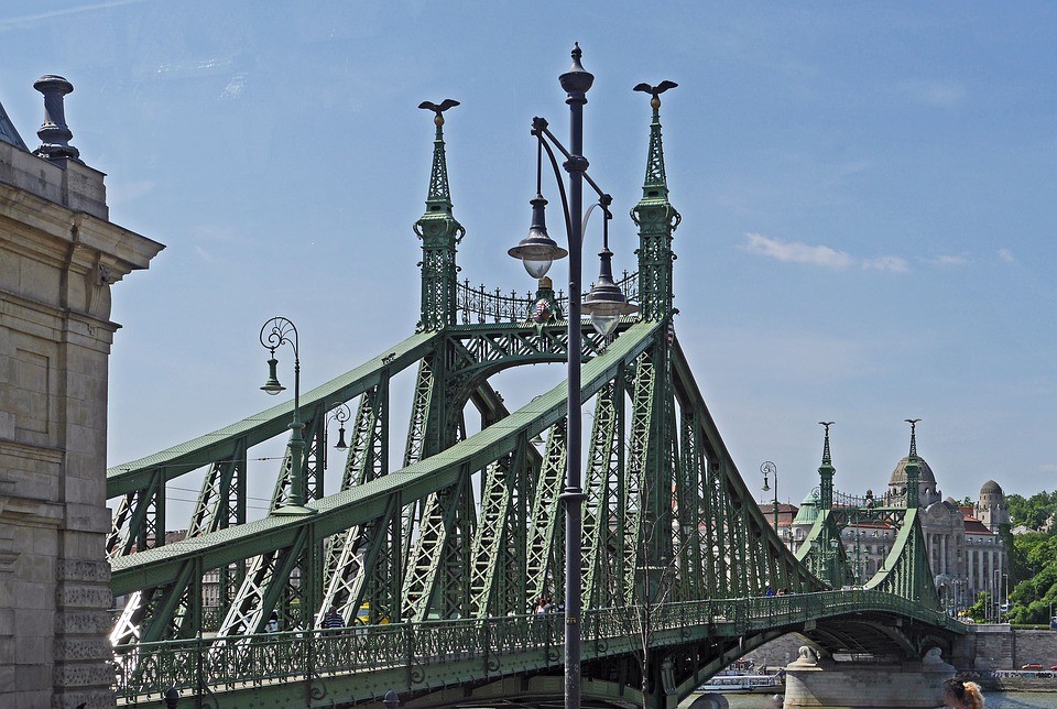 Négy nyári hétvégén ismét a gyalogosoké lesz a Szabadság híd