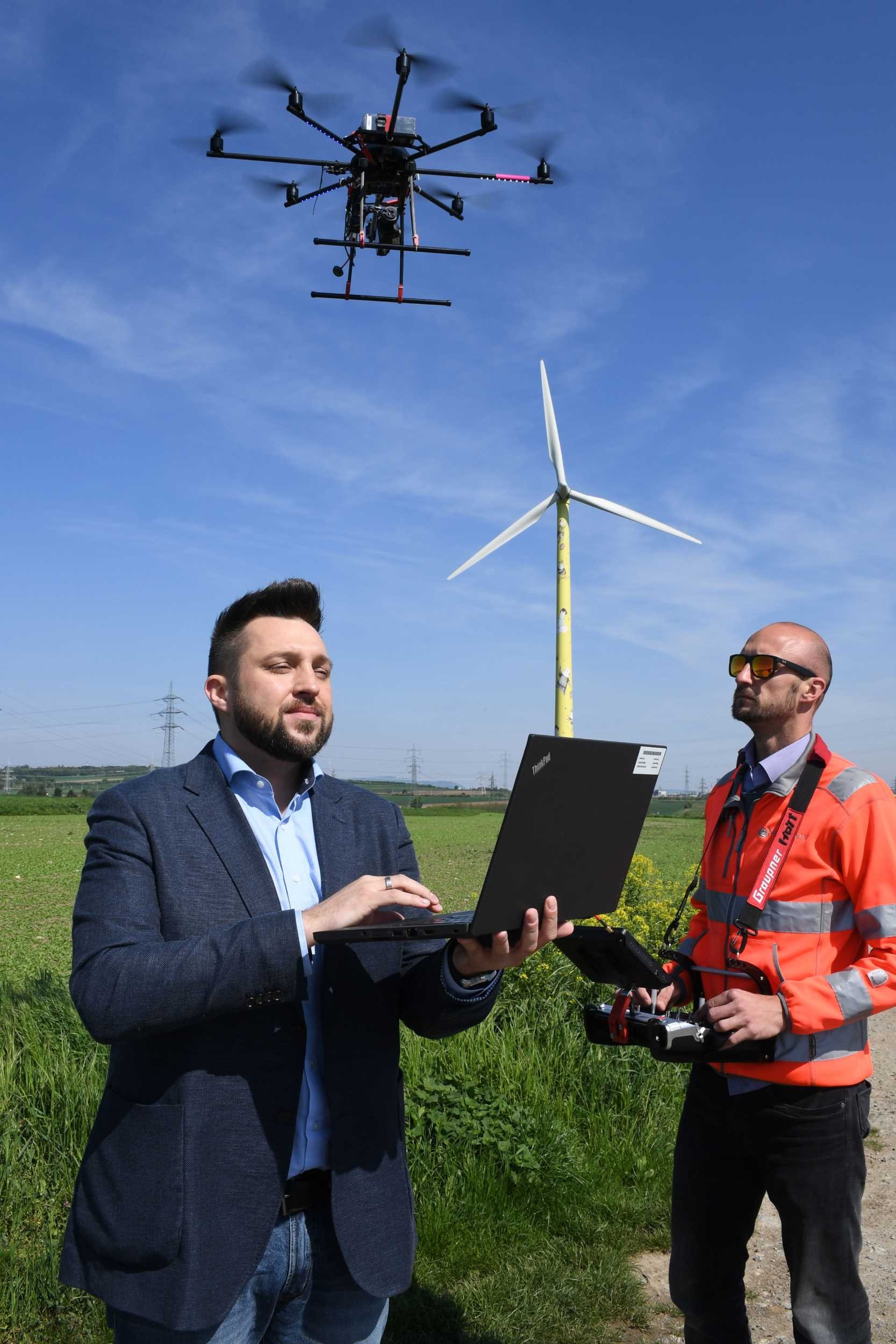Drónokkal ellenőrzik az erőművek kéményeit Bécsben