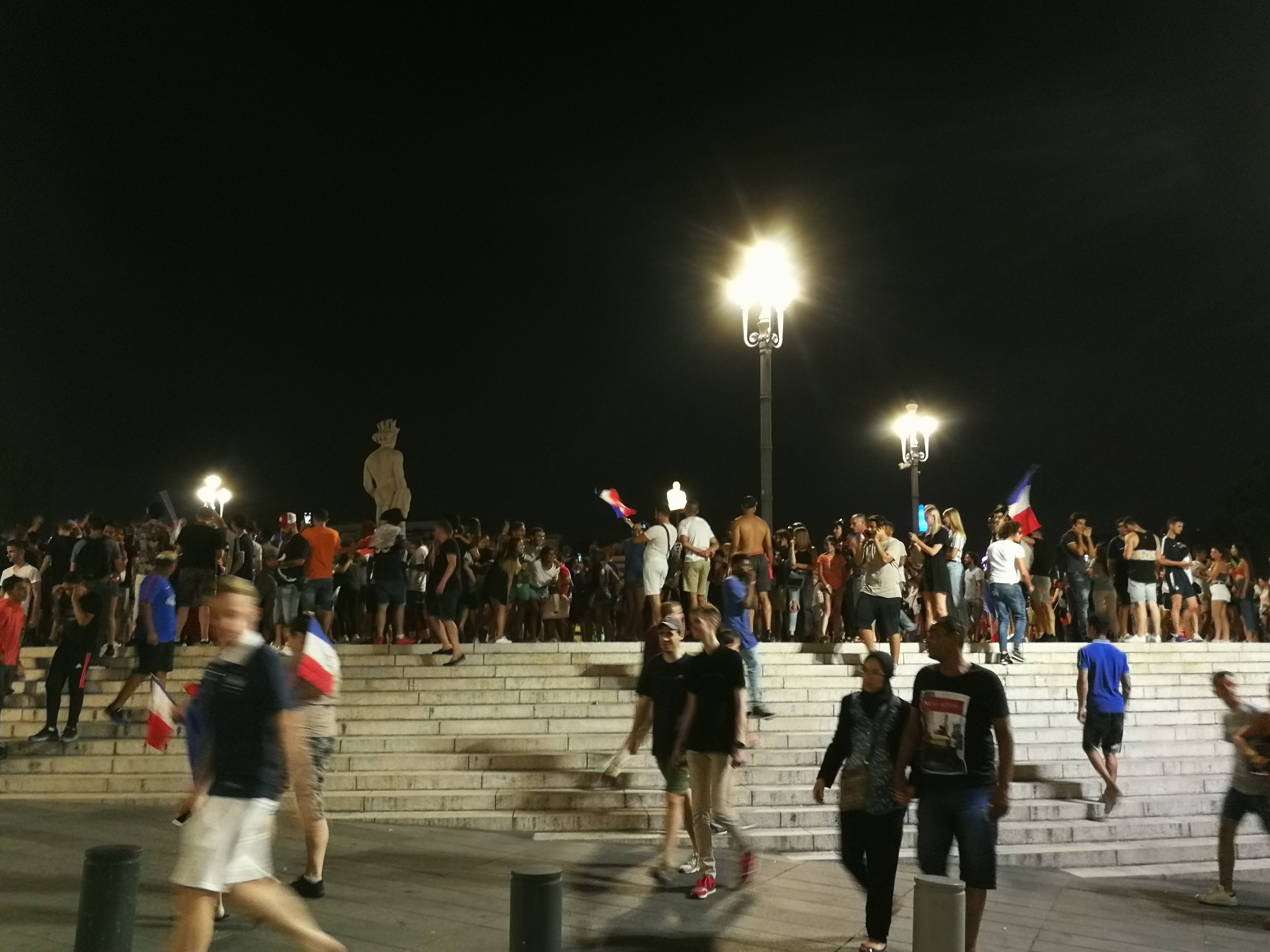 Foci-vb: Így ünnepelte Nizza a francia csapat győzelmét