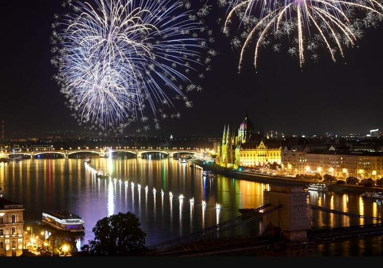 tűzijáték Budapesten