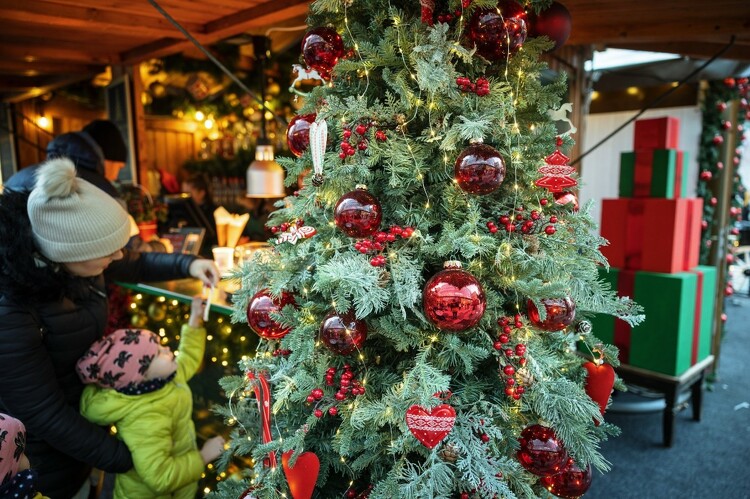 Megnyílt a Vörösmarty téri karácsonyi vásár