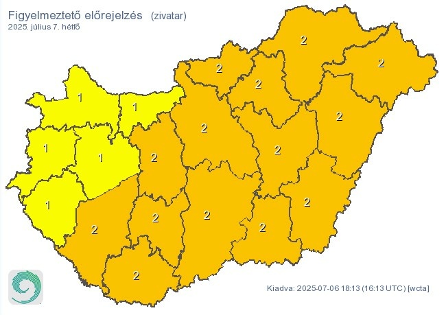 Másodfokú riasztás 14 megyében – heves zivatarokkal és jégesővel