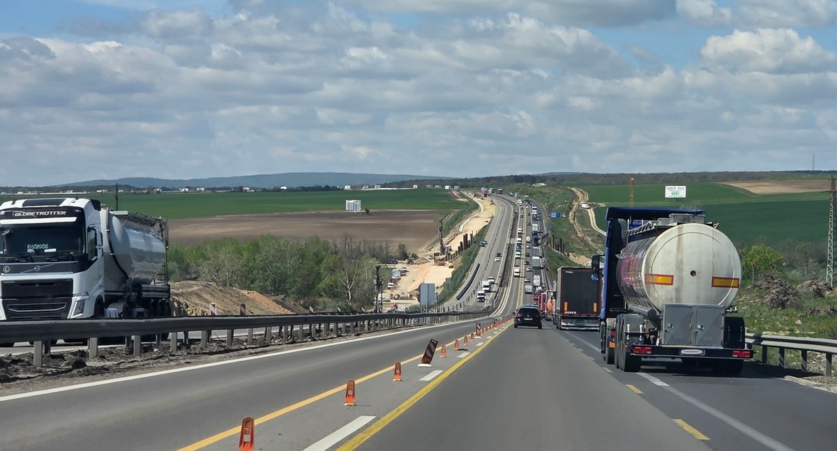 Májusi hosszú hétvége: módosul a kamionstop rendje