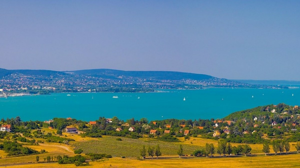 Egyelőre határérték alatt van a balatoni algaszám