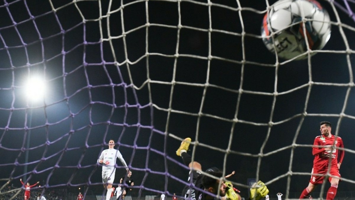 Totó eredmények a 35. hét második fordulójában: egy 13+1 találatos szelvény volt