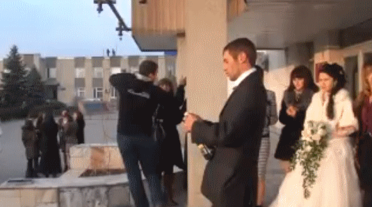 Mert az esküvői bakik mindig viccesek