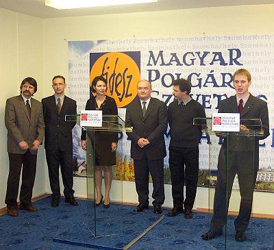 Új irodát avatott a Fidesz