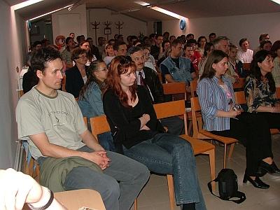 A közönség Rejtő Jenő-est