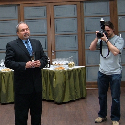szabad sajtó