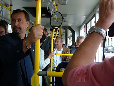 Új busz
