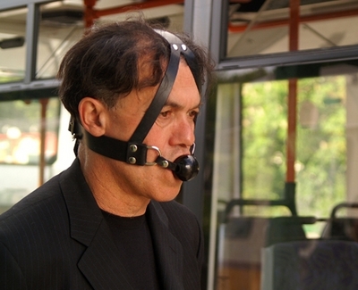 Egy bolond százat csinál