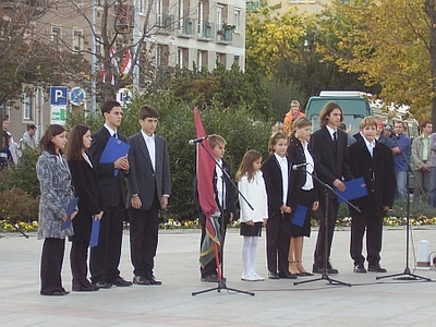 Szombathelyi majdnem csendes ünnep
