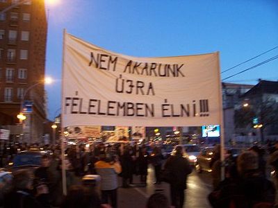 Tüntetés az utcai erőszak ellen