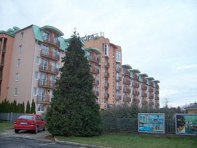 Hévíz télen - Tavirózsák az óriásszállodák árnyékában