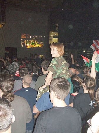 Rockkoncert a Savaria Arénában – Sokan voltak