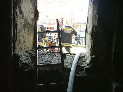 Tűz a zsinagóga pincéjében