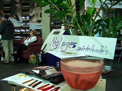 Expomix a sportcsarnokban: Kirakodóvásár-jelleggel