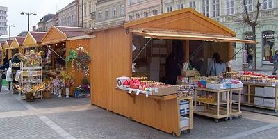 Húsvéti vásár a Fő téren