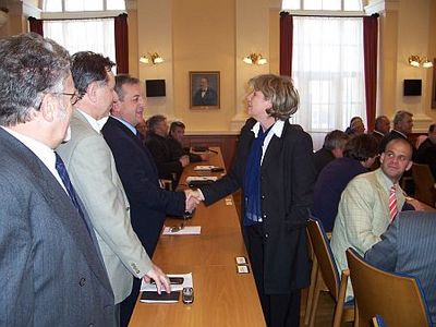 Szili Katalin a megyeházán