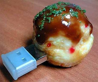 Nyálcsorgató sütiforma A legfurcsább pendrive-ok 2007-ben
