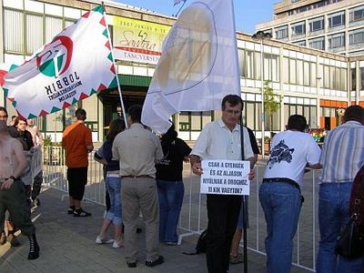 Füstbe ment terv – A Kendermag tüntetése Szombathelyen