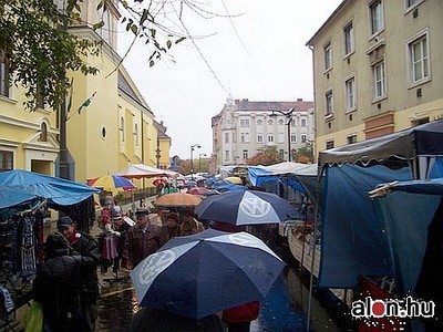 kirakodóvásár