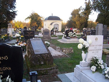 Temetői képek - Bük