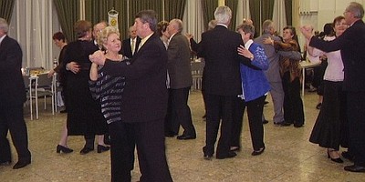 Civil bál batyukkal és önszervezéssel