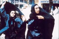 Részlet a filmből Jafar Panahi: A kör (2000)