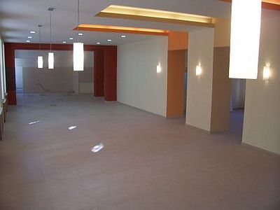 Étterem a megyeházán