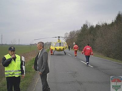 Gyermekbusz-baleset a nyolcason