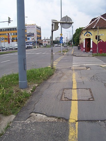 Zanati út - a kilométer még csak meglenne Tragikomikus bicikliutak Szombathelyen - Zanati élmények