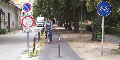 Tragikomikus bicikliutak Szombathelyen