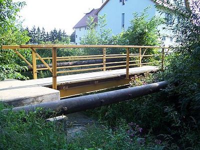 A Jézus Szíve templom mögötti gyaloghíd A Jézus Szíve templom mögötti gyaloghíd (pótlás)