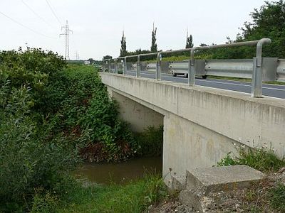 A 87-es elkerülő, a városhatáron kívül A 87-es elkerülő, a városhatáron kívül (pótlás)
