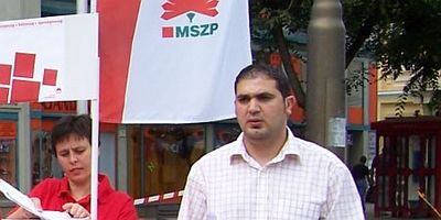 Pintér egy 2005-ös MSZP-kampányban Pintér István