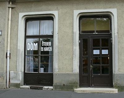 Dóm étterem kívülről