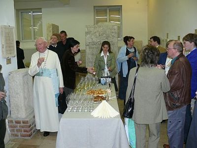 A pezsgős fogadás 100 éves a Savaria Múzeum