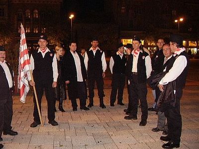 Tüntetés a Fő téren