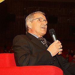 Iker János mesél