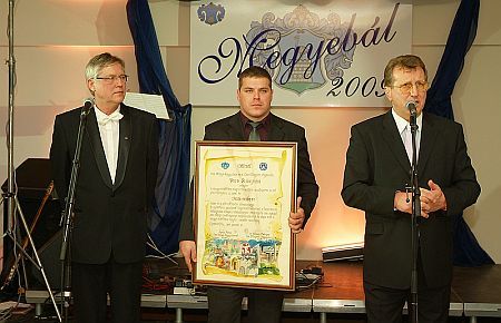 Megyebál