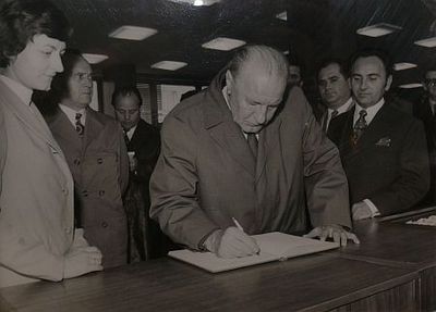 Kádár János