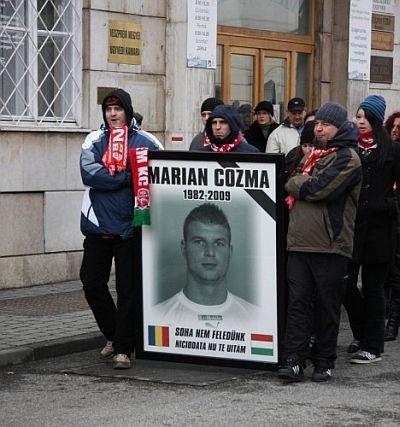 Szíven szúrt ország