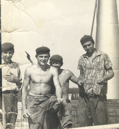 Tóth Bertalan az ács Debrecen, 1964-ben Diploma 65 évesen 1
