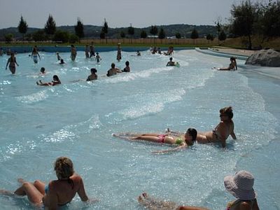 A hullámmedence Aquacity, Zalaegerszeg