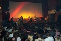 Kispál és a Borz: Csendesülős koncert az OMK-ban